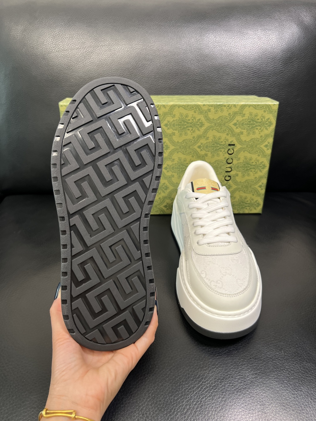 Gucci 高品质 顶级工艺品 古奇 专柜新款原厂配置，意大利进口牛皮面料，进口牛皮内里垫，透气舒适，鞋