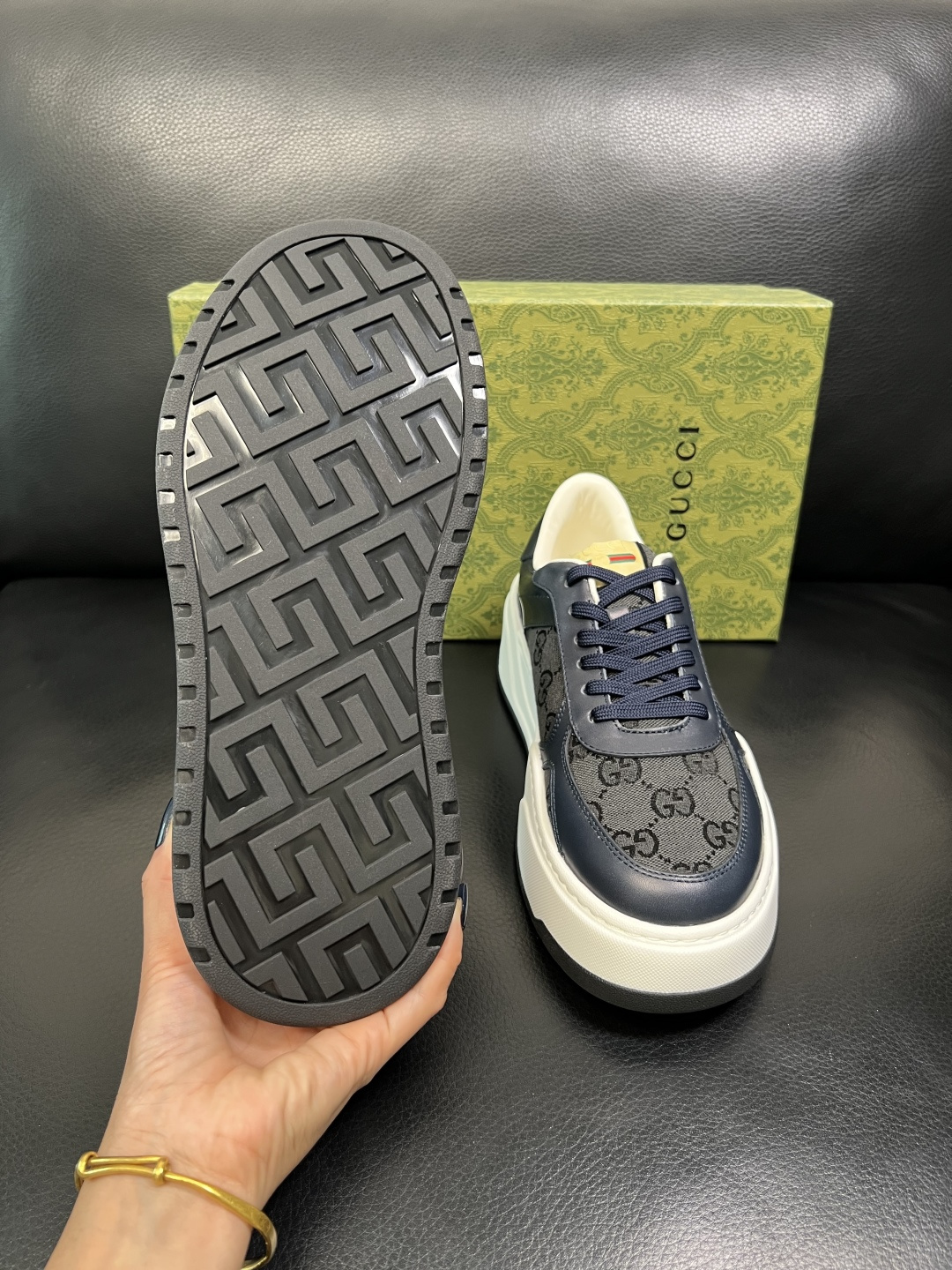 Gucci 高品质 顶级工艺品 古奇 专柜新款原厂配置，意大利进口牛皮面料，进口牛皮内里垫，透气舒适，鞋