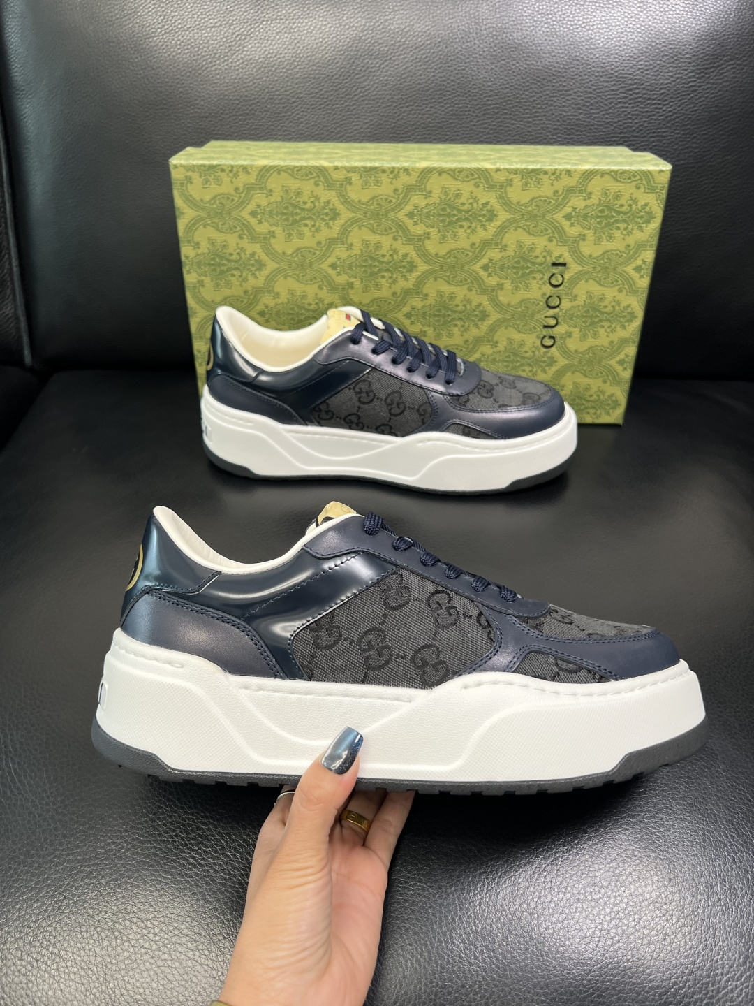 Gucci 高品质 顶级工艺品 古奇 专柜新款原厂配置，意大利进口牛皮面料，进口牛皮内里垫，透气舒适，鞋