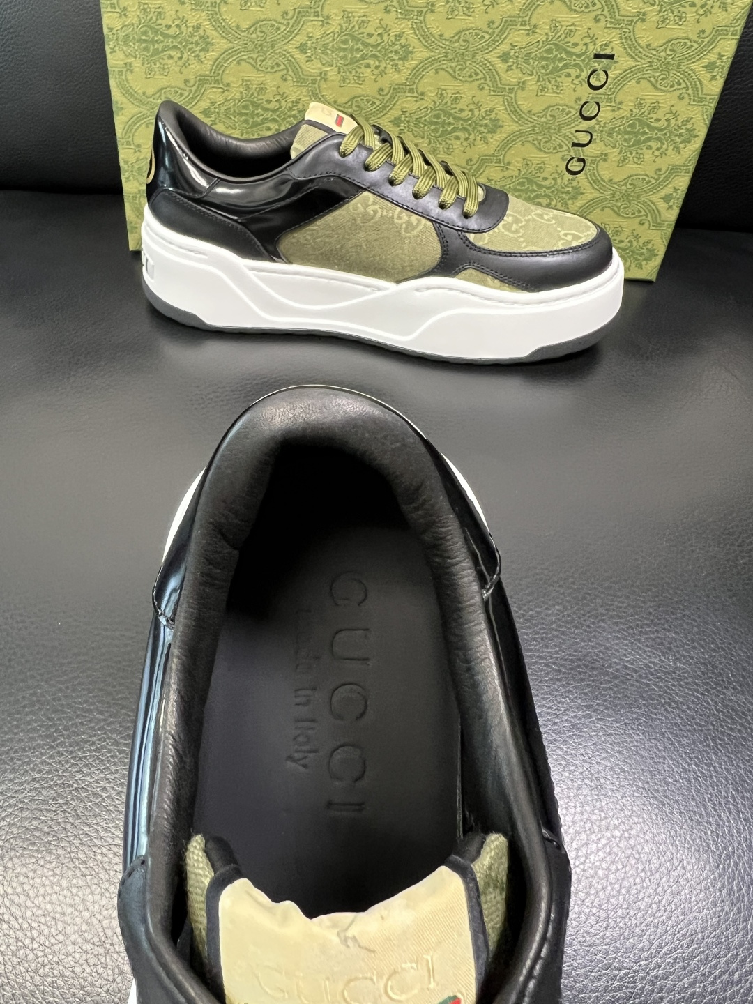 Gucci 高品质 顶级工艺品 古奇 专柜新款原厂配置，意大利进口牛皮面料，进口牛皮内里垫，透气舒适，鞋