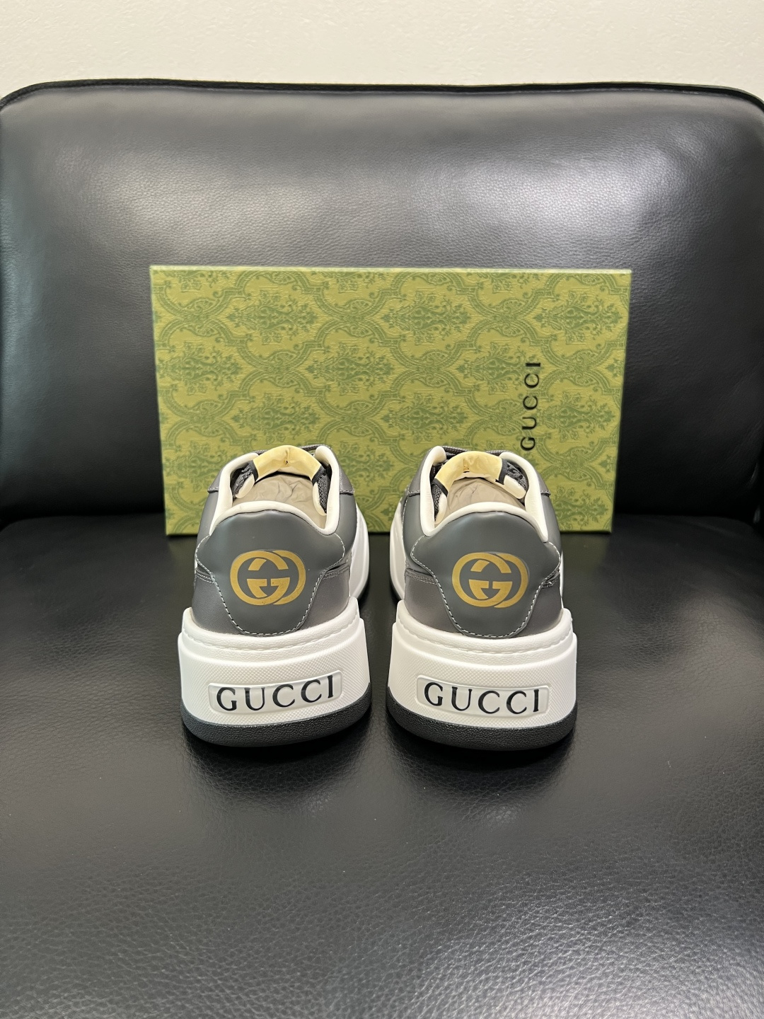 Gucci 高品质 顶级工艺品 古奇 专柜新款原厂配置，意大利进口牛皮面料，进口牛皮内里垫，透气舒适，鞋