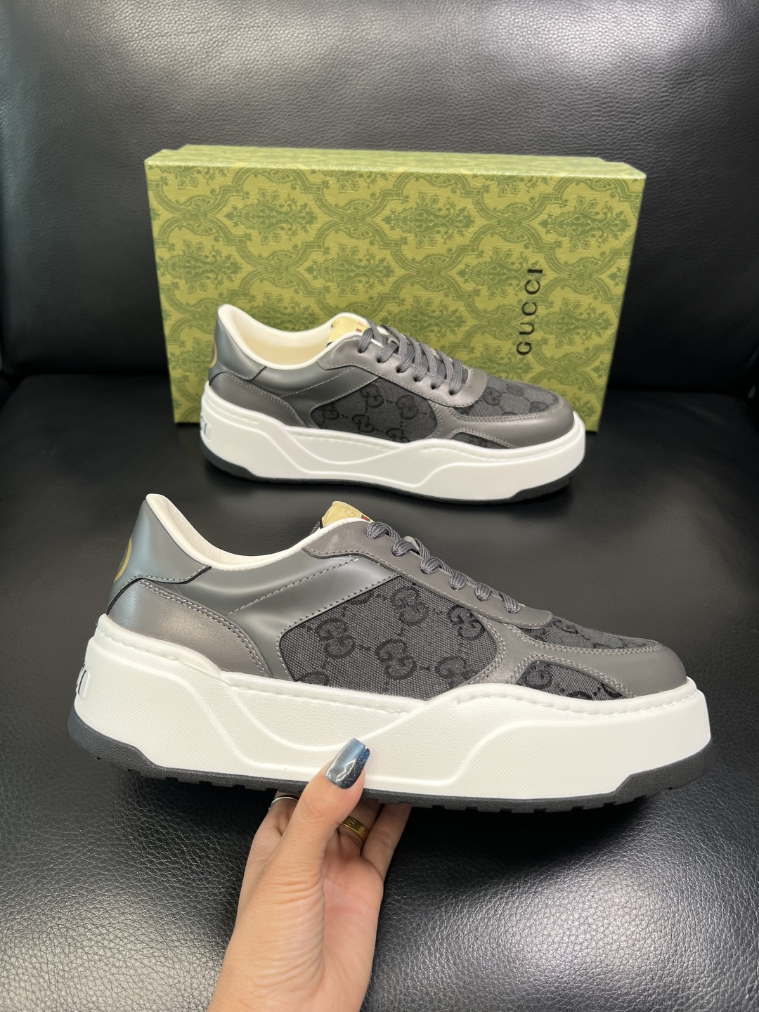 Gucci 高品质 顶级工艺品 古奇 专柜新款原厂配置，意大利进口牛皮面料，进口牛皮内里垫，透气舒适，鞋