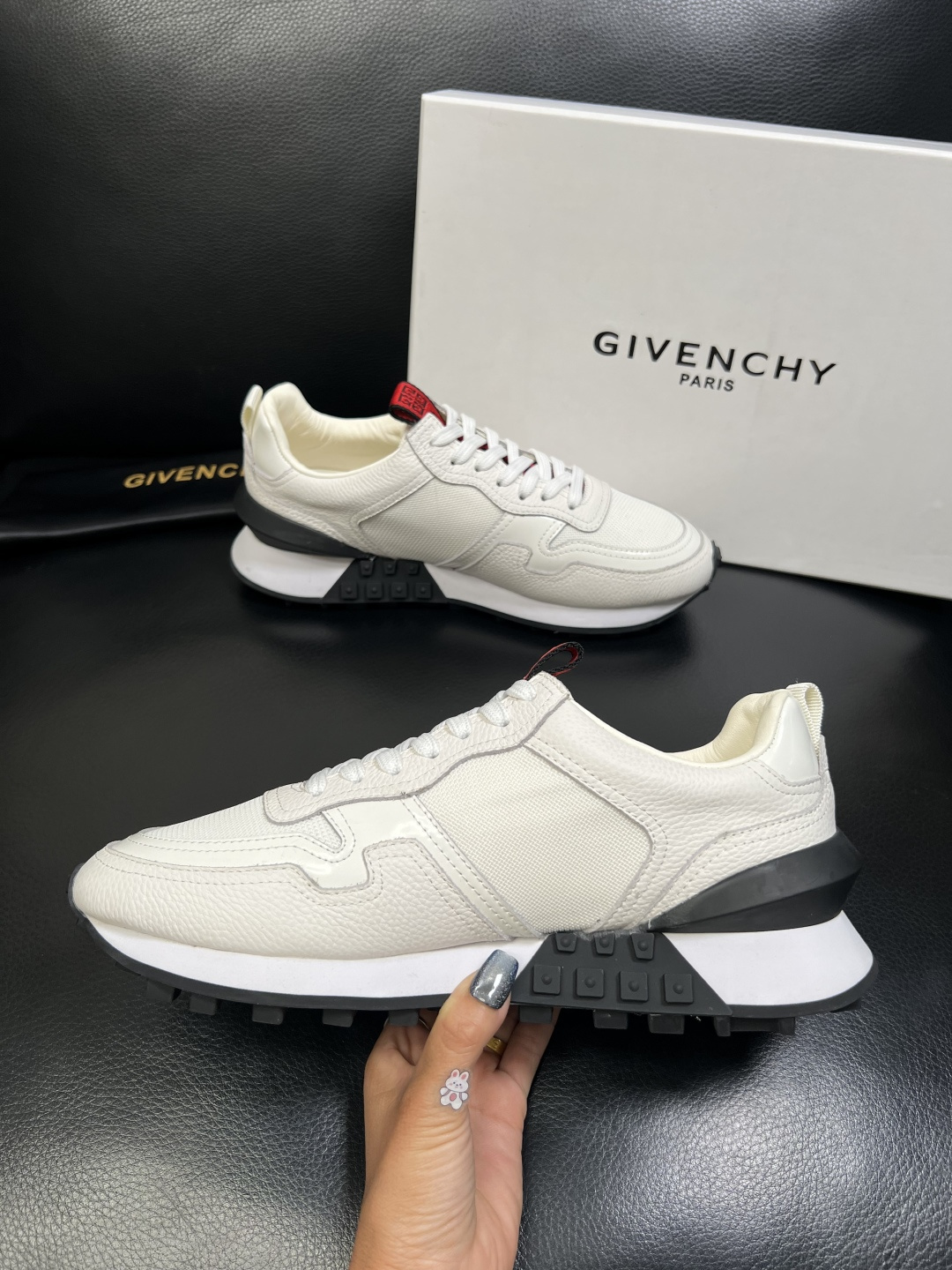 Givenchy 高品质 顶级工艺品 纪梵希 专柜同步原厂配置，意大利进口牛皮搭配网布面料，全鞋配件私模
