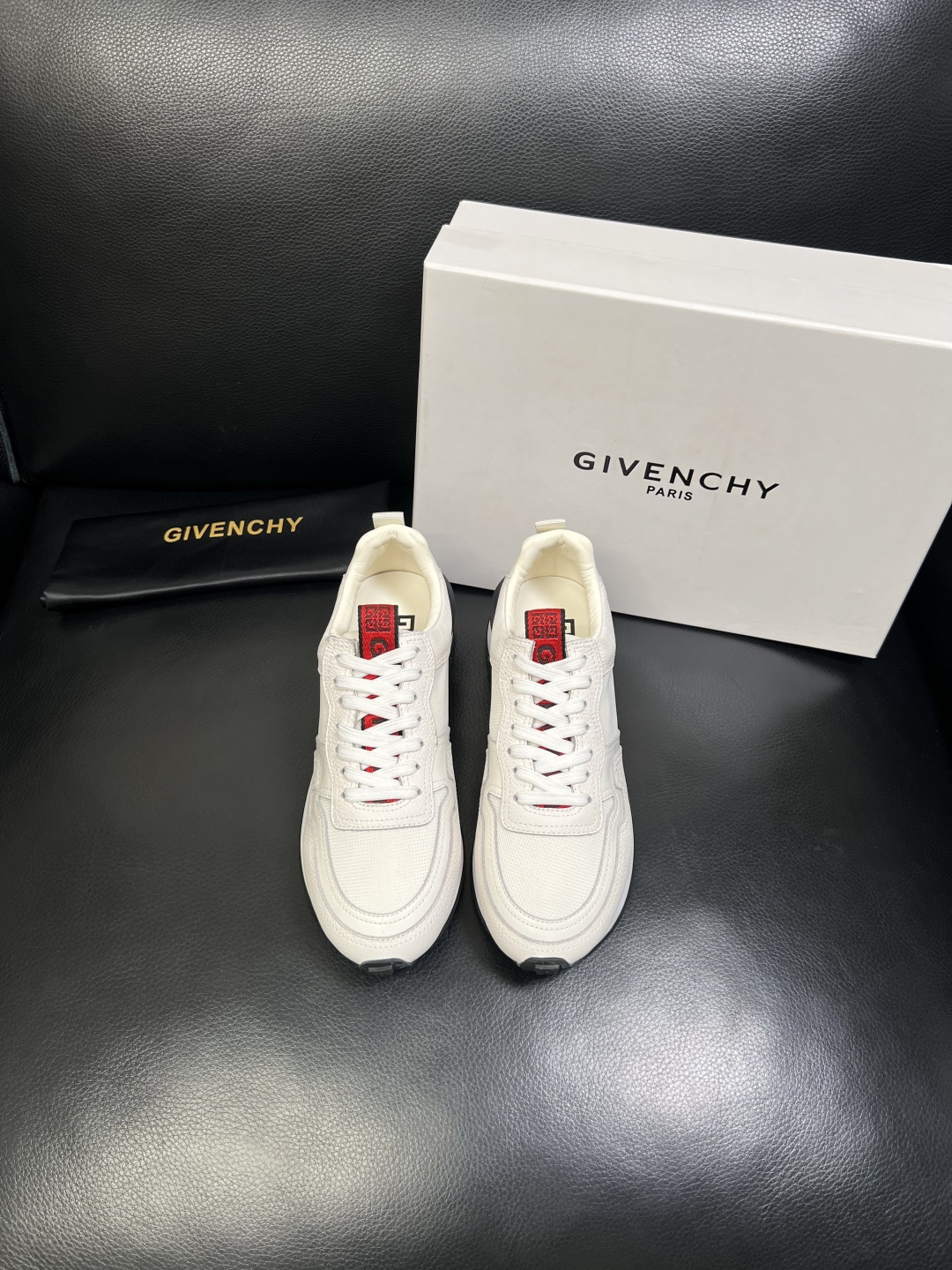 Givenchy 高品质 顶级工艺品 纪梵希 专柜同步原厂配置，意大利进口牛皮搭配网布面料，全鞋配件私模