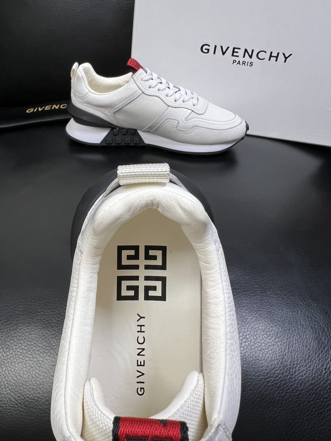 Givenchy 高品质 顶级工艺品 纪梵希 专柜同步原厂配置，意大利进口牛皮搭配网布面料，全鞋配件私模