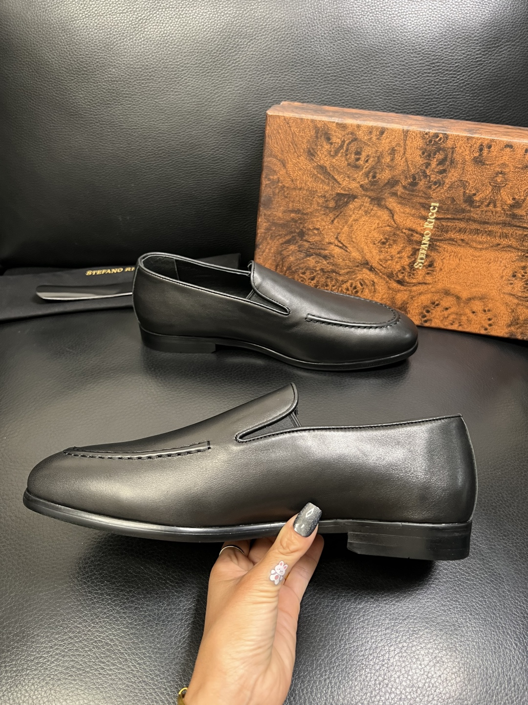 StefanoRicci 顶级代购 史蒂芬 劳尼治 专柜新品同步，鞋面意大利进口牛皮面料，进口水染牛皮内