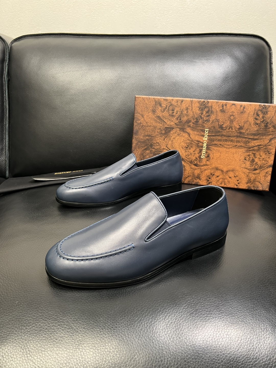 StefanoRicci 顶级代购 史蒂芬 劳尼治 专柜新品同步，鞋面意大利进口牛皮面料，进口水染牛皮内