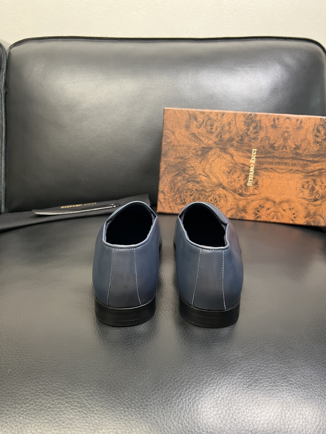 StefanoRicci 顶级代购 史蒂芬 劳尼治 专柜新品同步，鞋面意大利进口牛皮面料，进口水染牛皮内