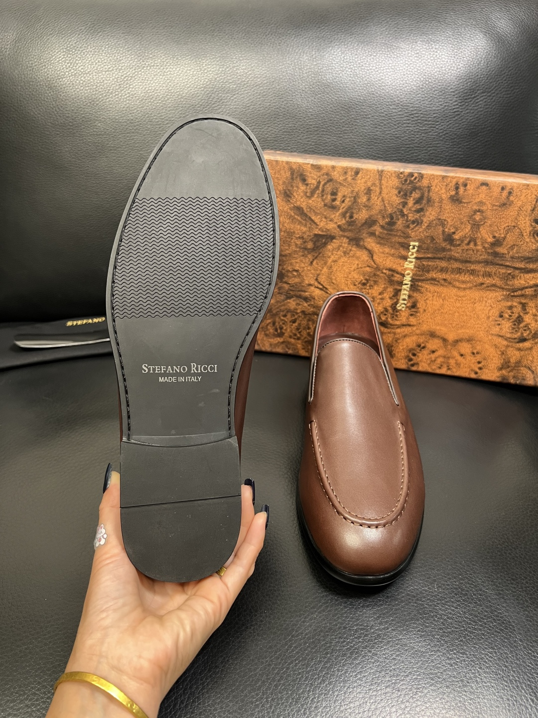 StefanoRicci 顶级代购 史蒂芬 劳尼治 专柜新品同步，鞋面意大利进口牛皮面料，进口水染牛皮内