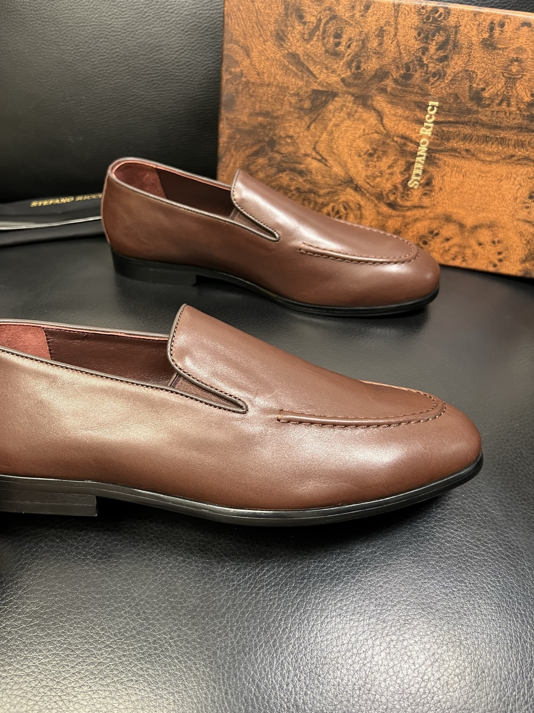 StefanoRicci 顶级代购 史蒂芬 劳尼治 专柜新品同步，鞋面意大利进口牛皮面料，进口水染牛皮内