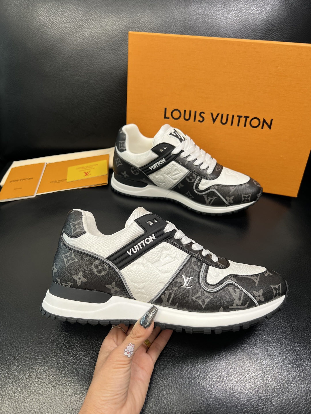 Lv 高品质 顶级工艺品 路易威登，运动板鞋专柜同步，鞋面意大利进口，高品质拼接缤纷色彩复杂工艺品，进口