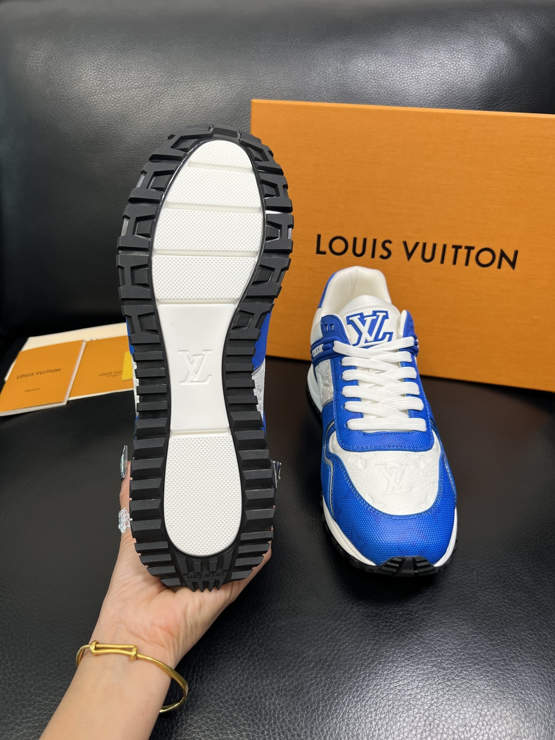 Lv 高品质 顶级工艺品 路易威登，运动板鞋专柜同步，鞋面意大利进口，高品质拼接缤纷色彩复杂工艺品，进口