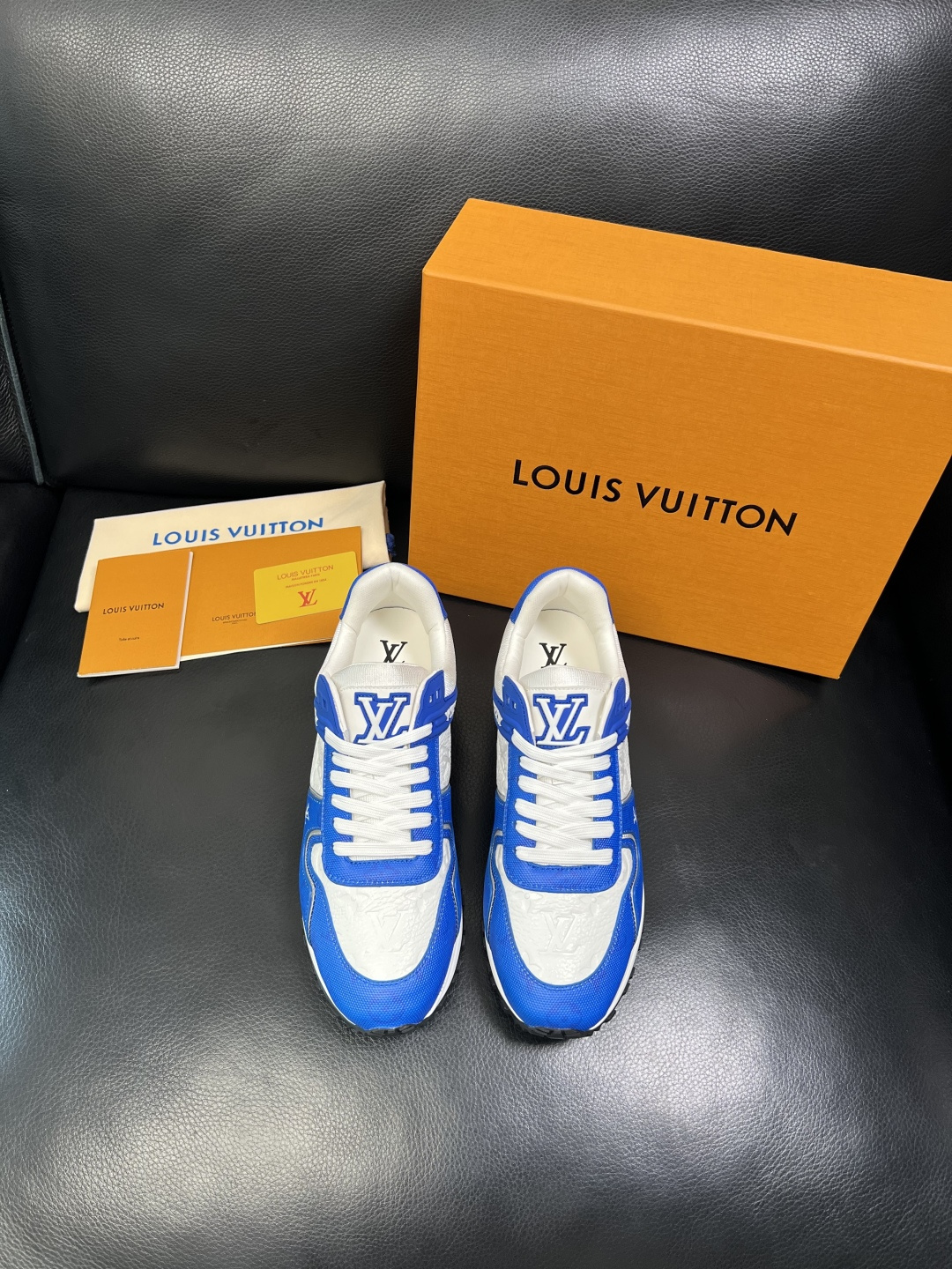 Lv 高品质 顶级工艺品 路易威登，运动板鞋专柜同步，鞋面意大利进口，高品质拼接缤纷色彩复杂工艺品，进口