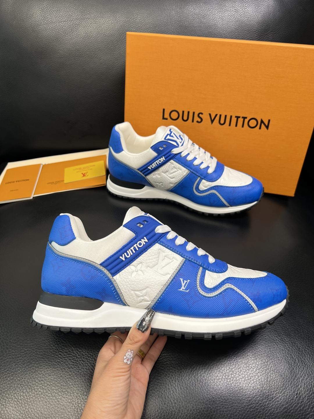 Lv 高品质 顶级工艺品 路易威登，运动板鞋专柜同步，鞋面意大利进口，高品质拼接缤纷色彩复杂工艺品，进口