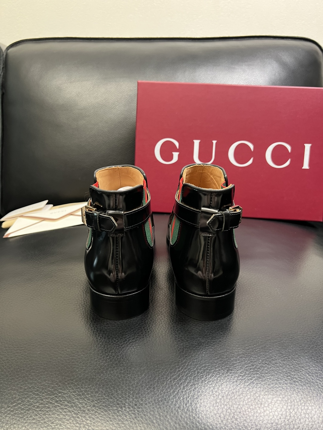 Gucci 高品质 顶级工艺品 古奇 皮鞋系列专柜同步 原厂配置，意大利进口原版牛皮，进口水染牛里 ，鞋