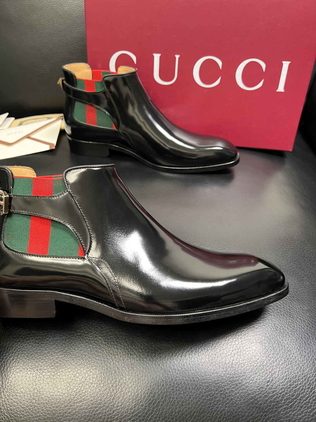 Gucci 高品质 顶级工艺品 古奇 皮鞋系列专柜同步 原厂配置，意大利进口原版牛皮，进口水染牛里 ，鞋
