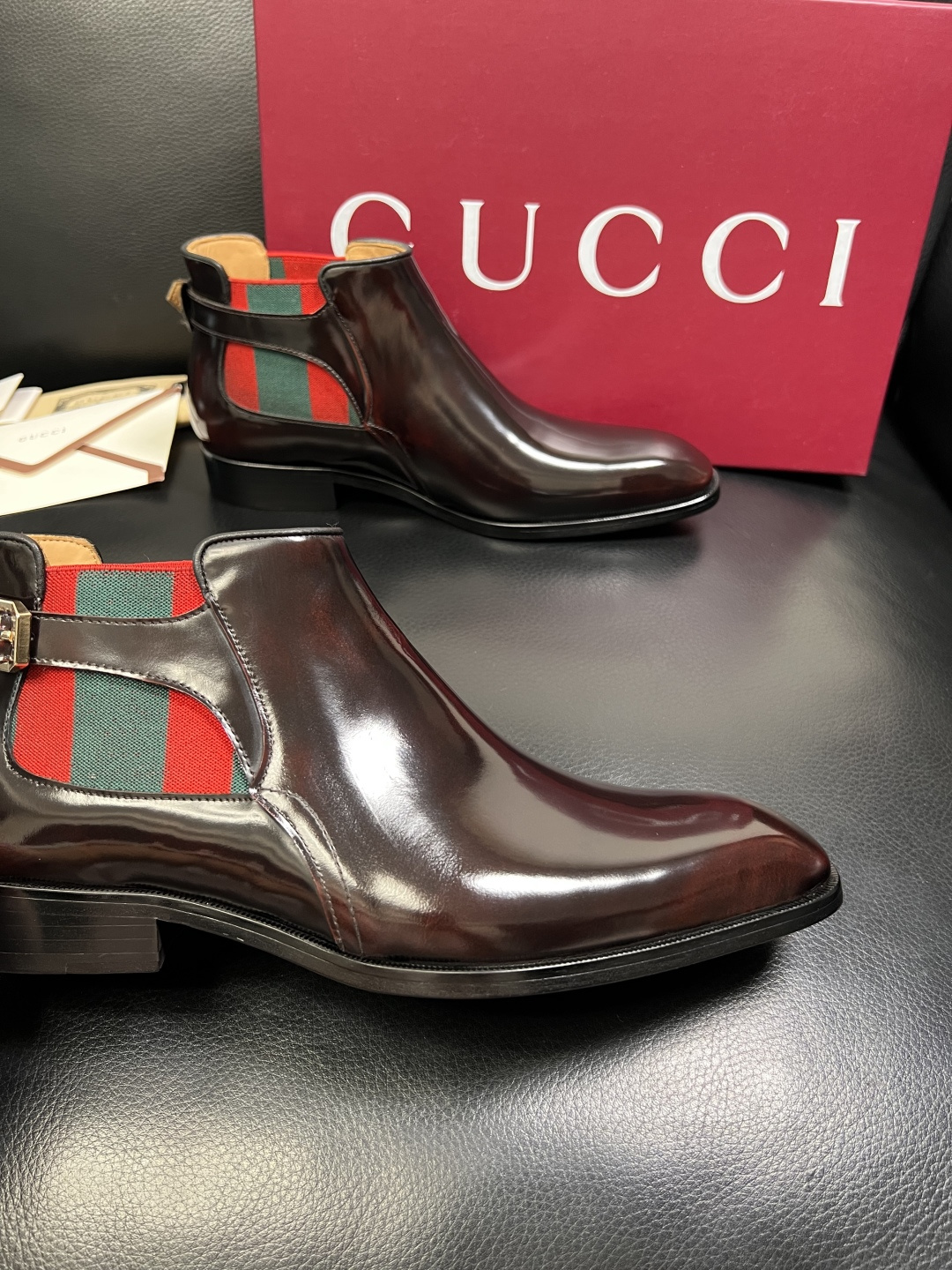 Gucci 高品质 顶级工艺品 古奇 皮鞋系列专柜同步 原厂配置，意大利进口原版牛皮，进口水染牛里 ，鞋