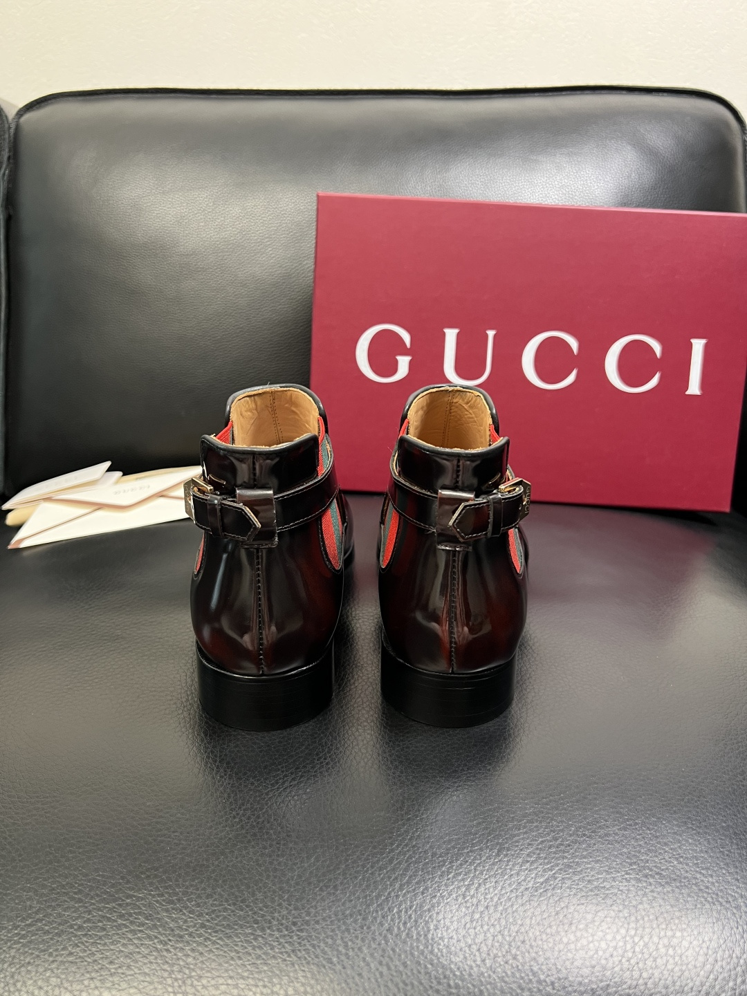 Gucci 高品质 顶级工艺品 古奇 皮鞋系列专柜同步 原厂配置，意大利进口原版牛皮，进口水染牛里 ，鞋
