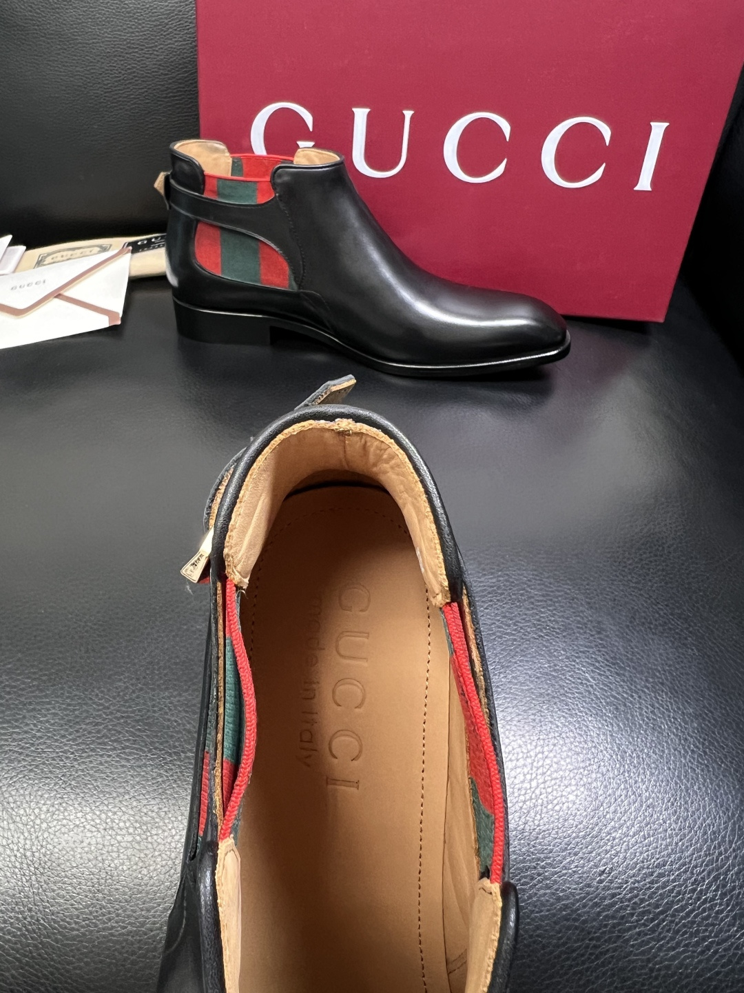 Gucci 高品质 顶级工艺品 古奇 皮鞋系列专柜同步 原厂配置，意大利进口原版牛皮，进口水染牛里 ，鞋