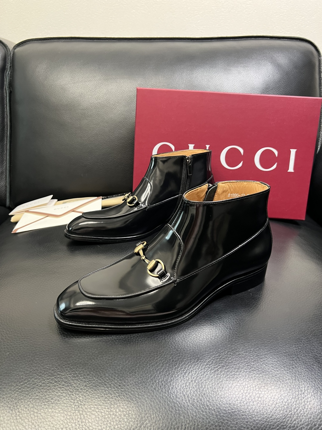 Gucci 高品质 顶级工艺品 古奇 皮鞋系列专柜同步 原厂配置，意大利进口原版牛皮，进口水染牛里 ，鞋