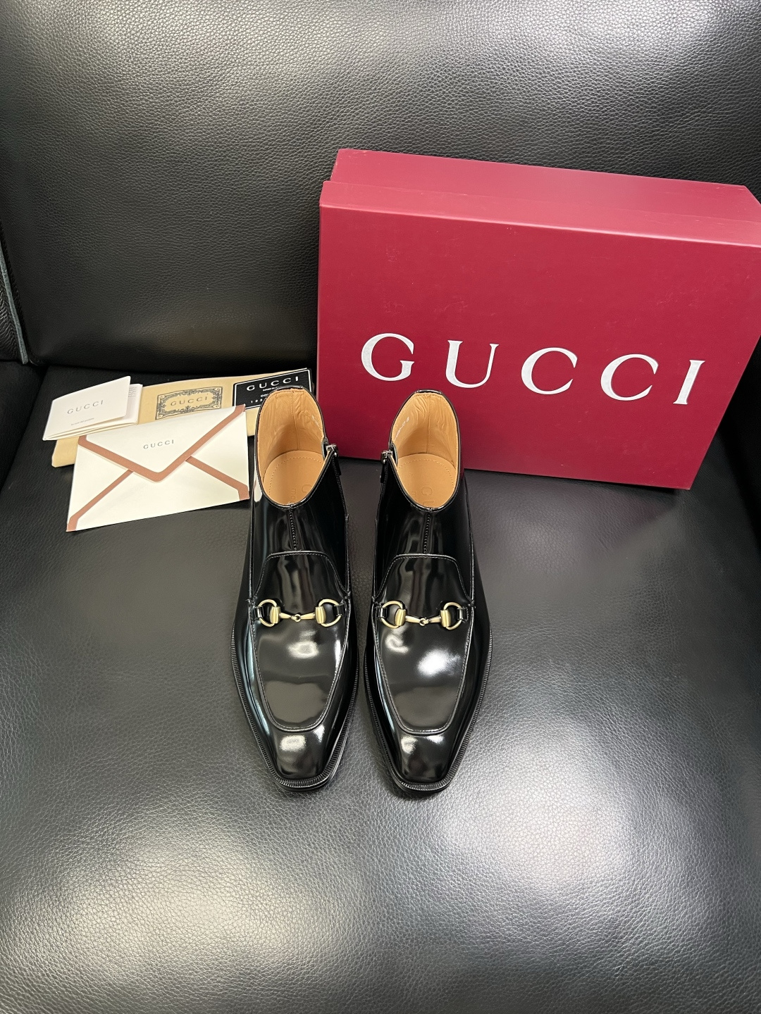 Gucci 高品质 顶级工艺品 古奇 皮鞋系列专柜同步 原厂配置，意大利进口原版牛皮，进口水染牛里 ，鞋