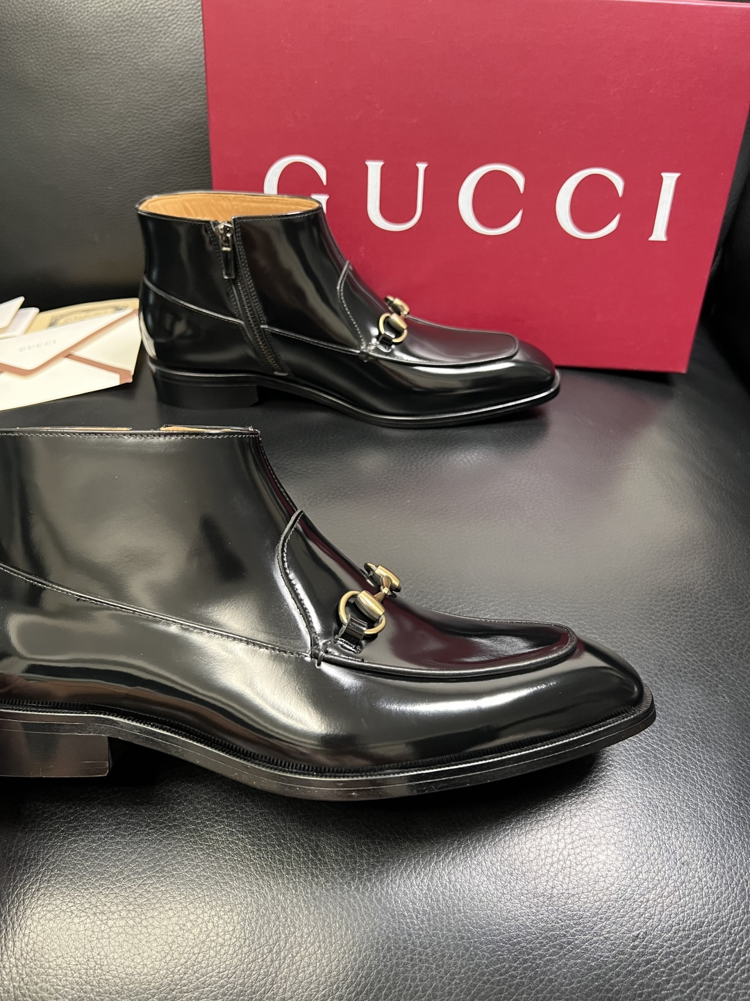 Gucci 高品质 顶级工艺品 古奇 皮鞋系列专柜同步 原厂配置，意大利进口原版牛皮，进口水染牛里 ，鞋