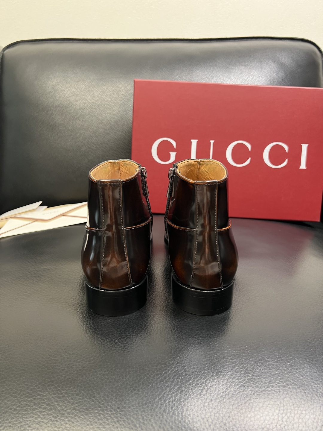 Gucci 高品质 顶级工艺品 古奇 皮鞋系列专柜同步 原厂配置，意大利进口原版牛皮，进口水染牛里 ，鞋