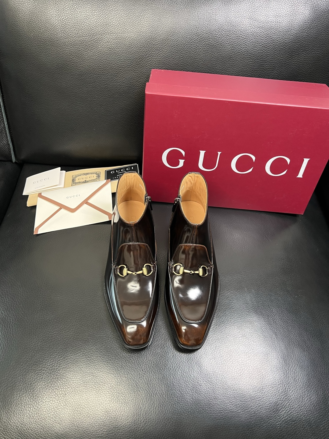 Gucci 高品质 顶级工艺品 古奇 皮鞋系列专柜同步 原厂配置，意大利进口原版牛皮，进口水染牛里 ，鞋