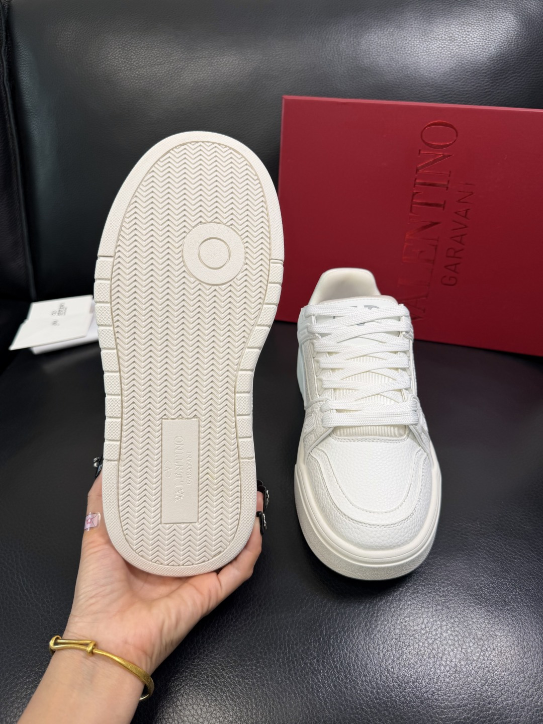 VALENTINO 高品质 顶级工艺品 华伦天奴，运动板鞋专柜同步，鞋面意大利进口，高品质拼接缤纷色彩复