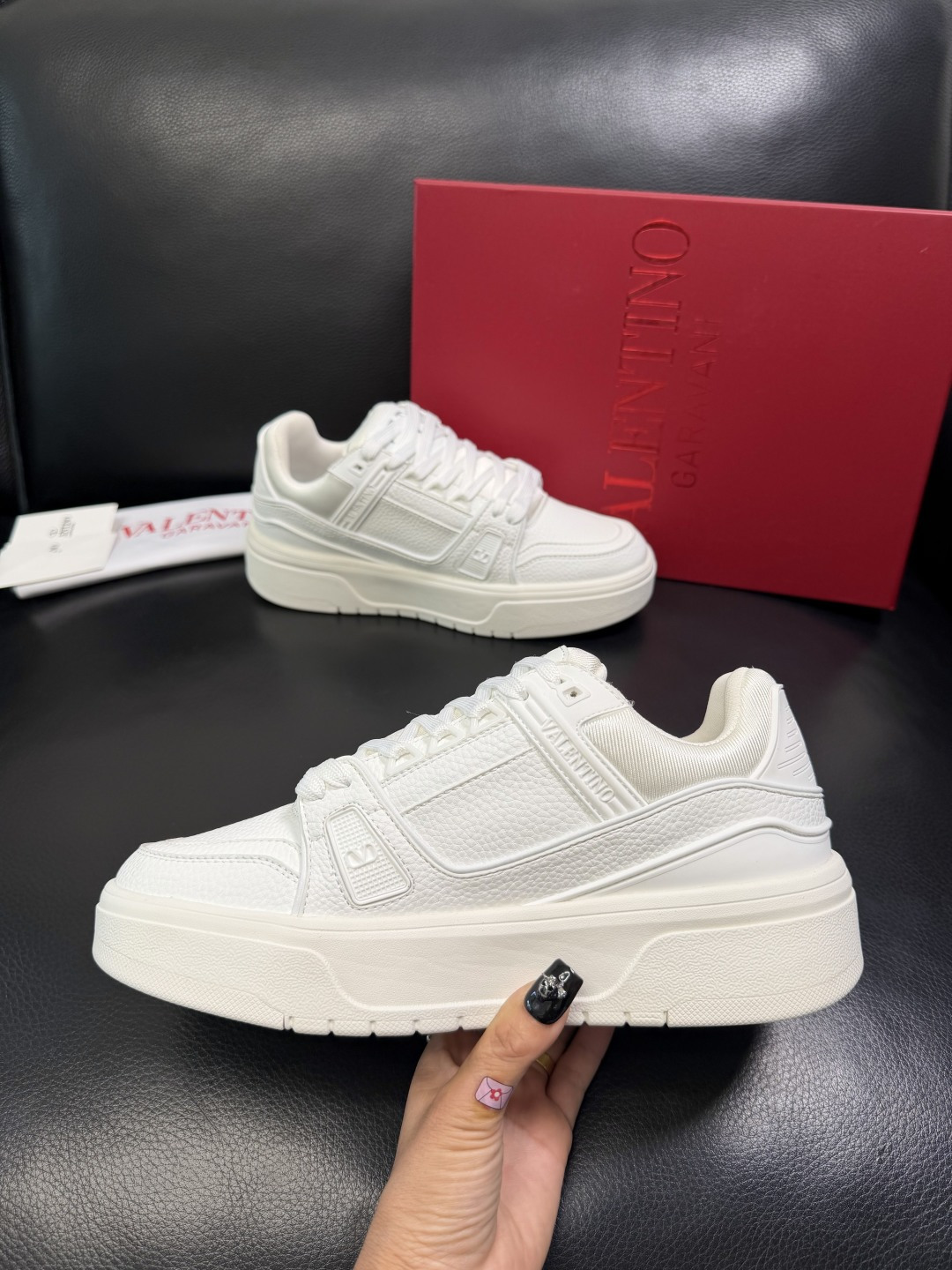 VALENTINO 高品质 顶级工艺品 华伦天奴，运动板鞋专柜同步，鞋面意大利进口，高品质拼接缤纷色彩复