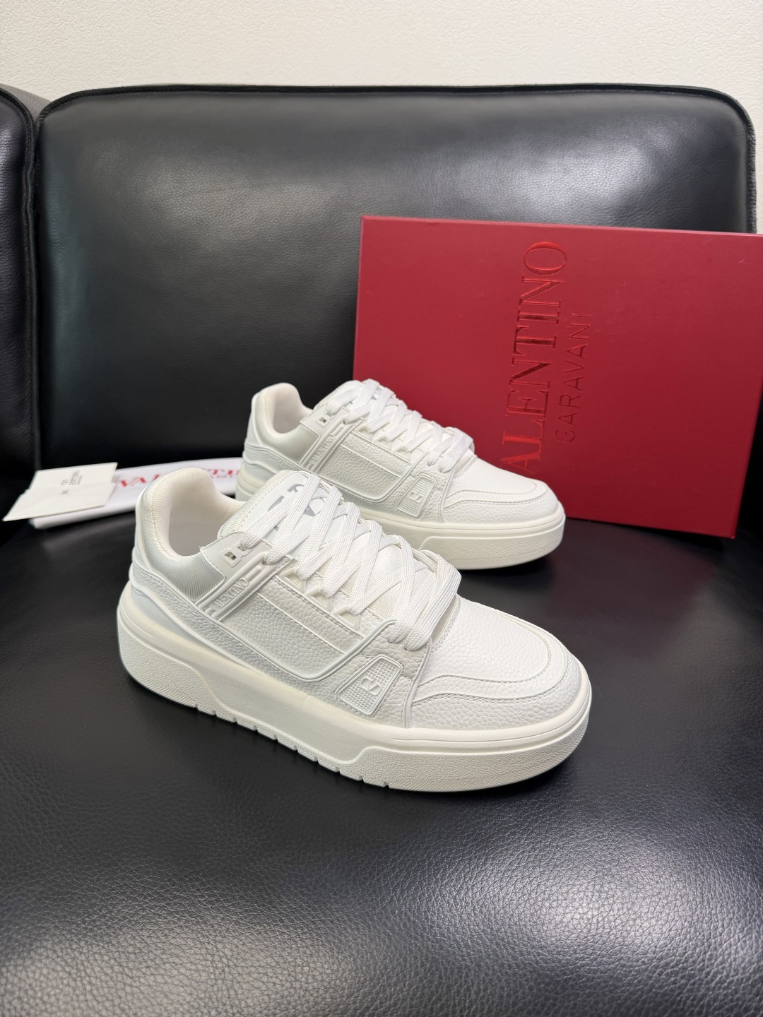 VALENTINO 高品质 顶级工艺品 华伦天奴，运动板鞋专柜同步，鞋面意大利进口，高品质拼接缤纷色彩复