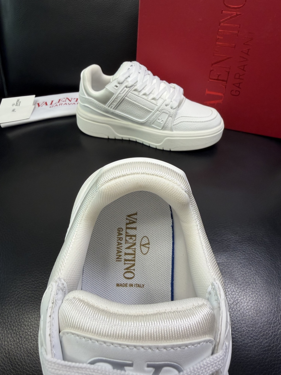 VALENTINO 高品质 顶级工艺品 华伦天奴，运动板鞋专柜同步，鞋面意大利进口，高品质拼接缤纷色彩复