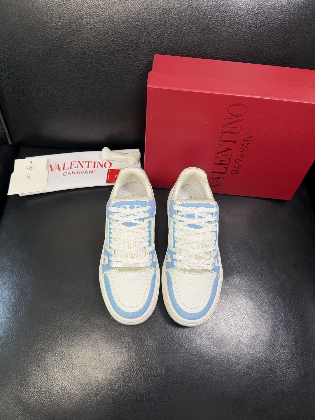 VALENTINO 高品质 顶级工艺品 华伦天奴，运动板鞋专柜同步，鞋面意大利进口，高品质拼接缤纷色彩复