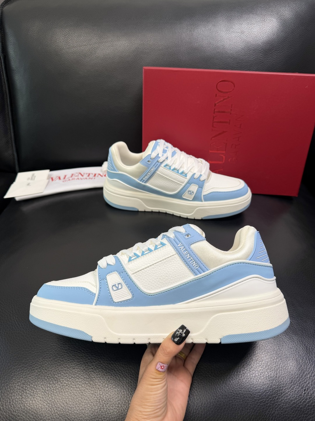 VALENTINO 高品质 顶级工艺品 华伦天奴，运动板鞋专柜同步，鞋面意大利进口，高品质拼接缤纷色彩复