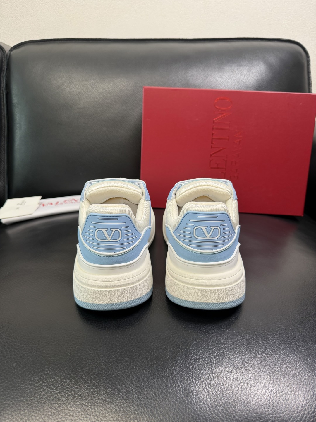 VALENTINO 高品质 顶级工艺品 华伦天奴，运动板鞋专柜同步，鞋面意大利进口，高品质拼接缤纷色彩复