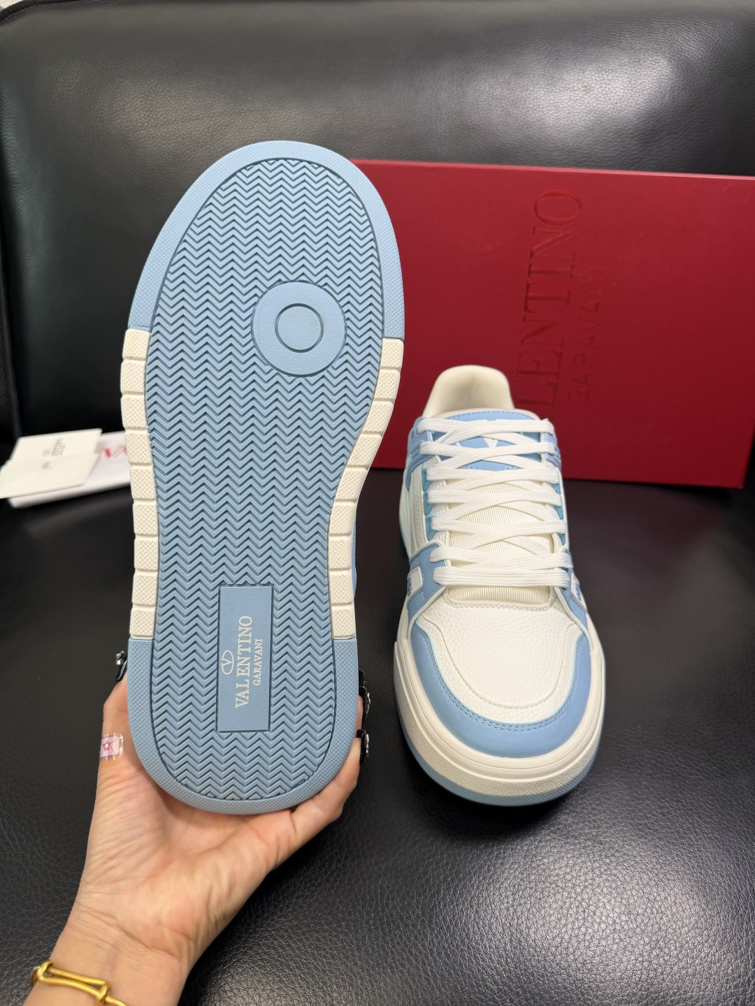 VALENTINO 高品质 顶级工艺品 华伦天奴，运动板鞋专柜同步，鞋面意大利进口，高品质拼接缤纷色彩复