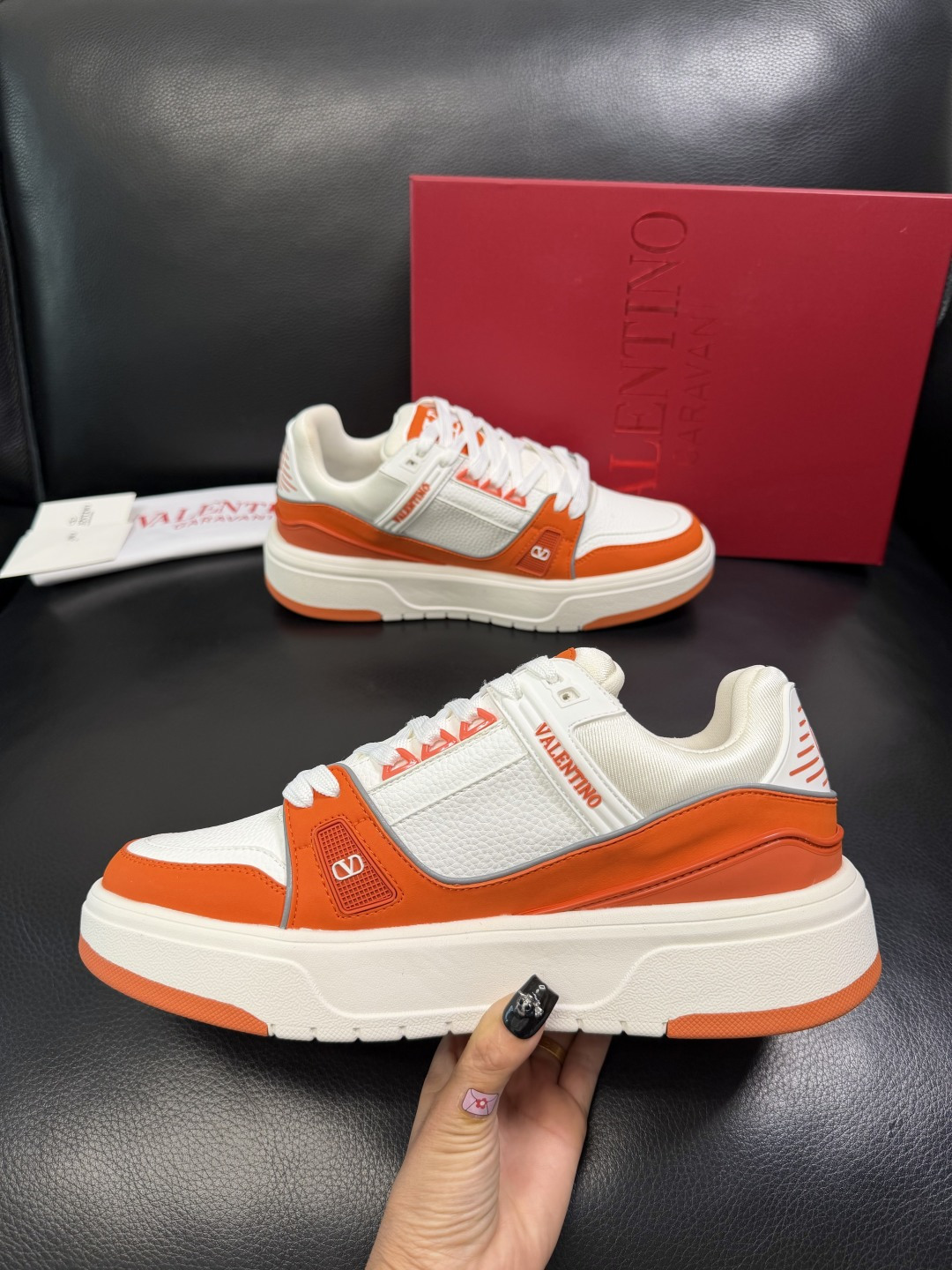 VALENTINO 高品质 顶级工艺品 华伦天奴，运动板鞋专柜同步，鞋面意大利进口，高品质拼接缤纷色彩复