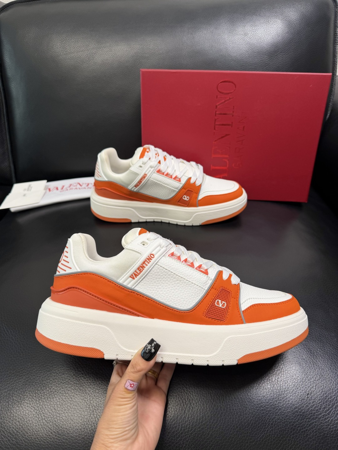 VALENTINO 高品质 顶级工艺品 华伦天奴，运动板鞋专柜同步，鞋面意大利进口，高品质拼接缤纷色彩复