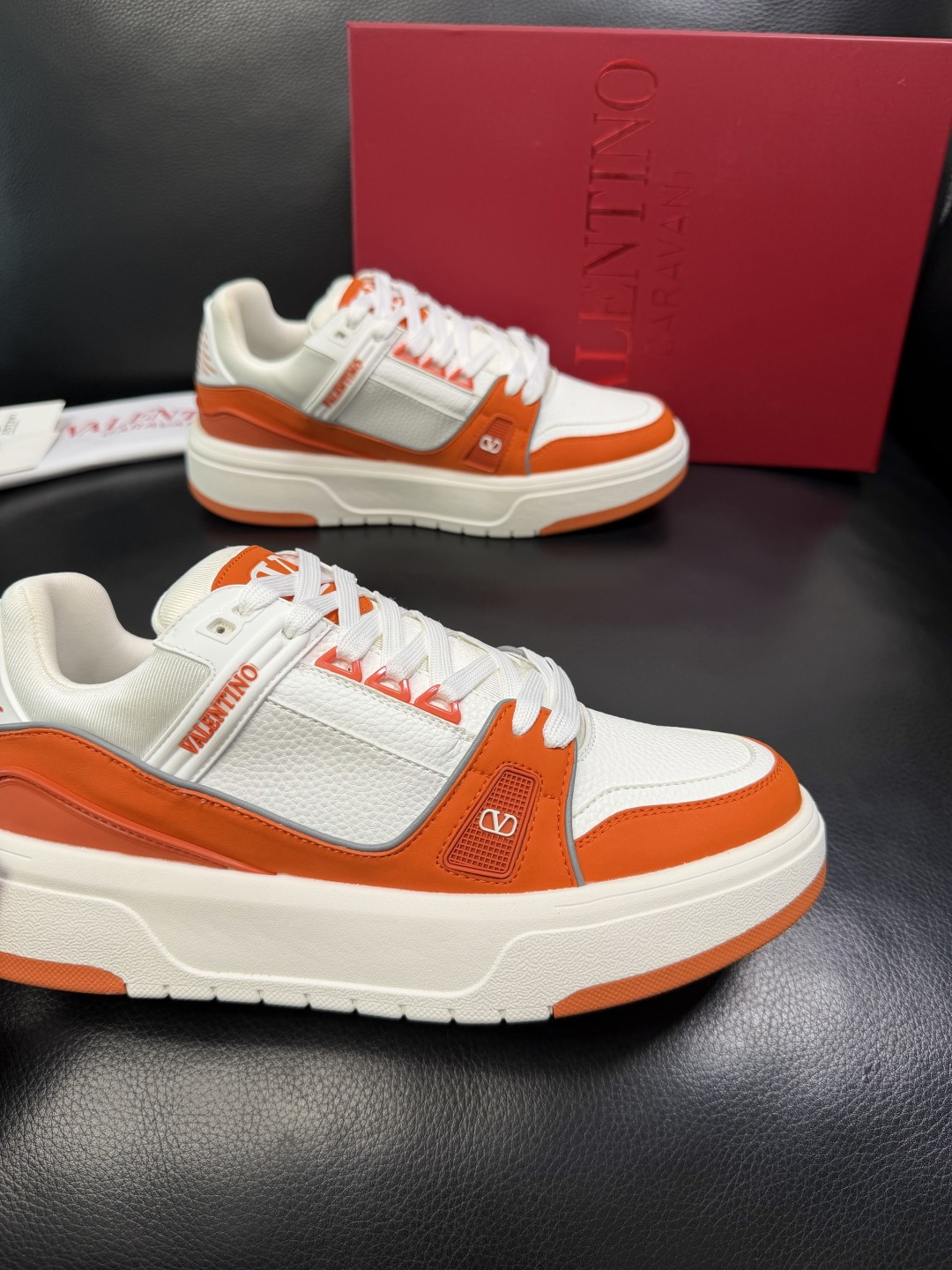 VALENTINO 高品质 顶级工艺品 华伦天奴，运动板鞋专柜同步，鞋面意大利进口，高品质拼接缤纷色彩复