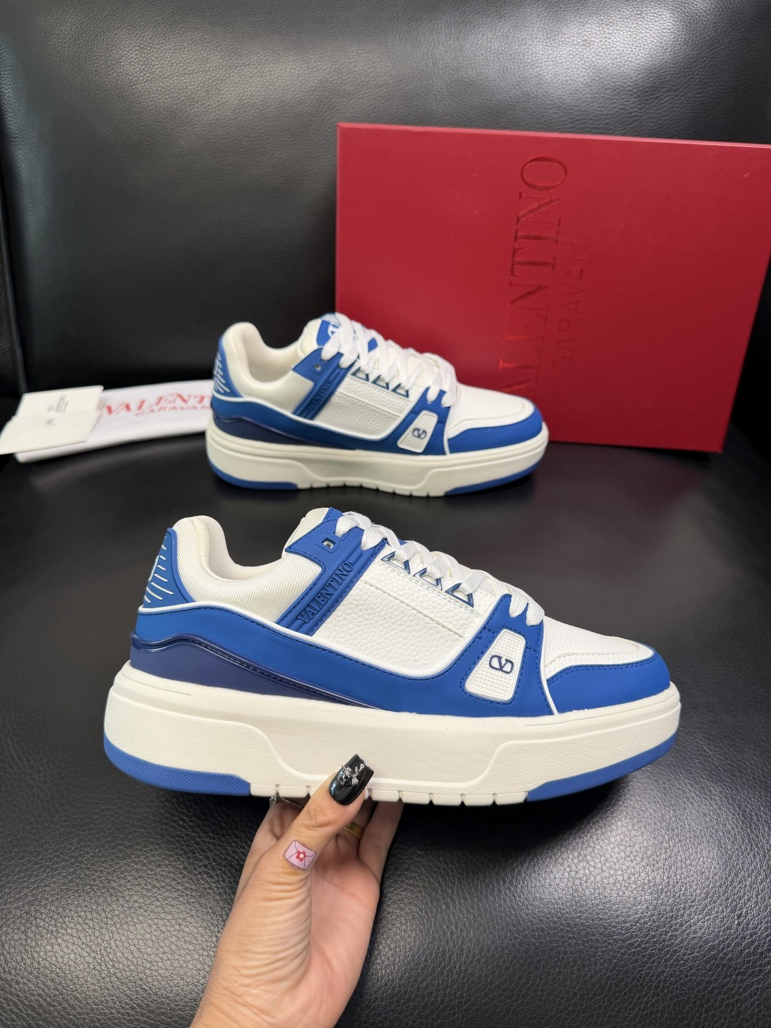 VALENTINO 高品质 顶级工艺品 华伦天奴，运动板鞋专柜同步，鞋面意大利进口，高品质拼接缤纷色彩复