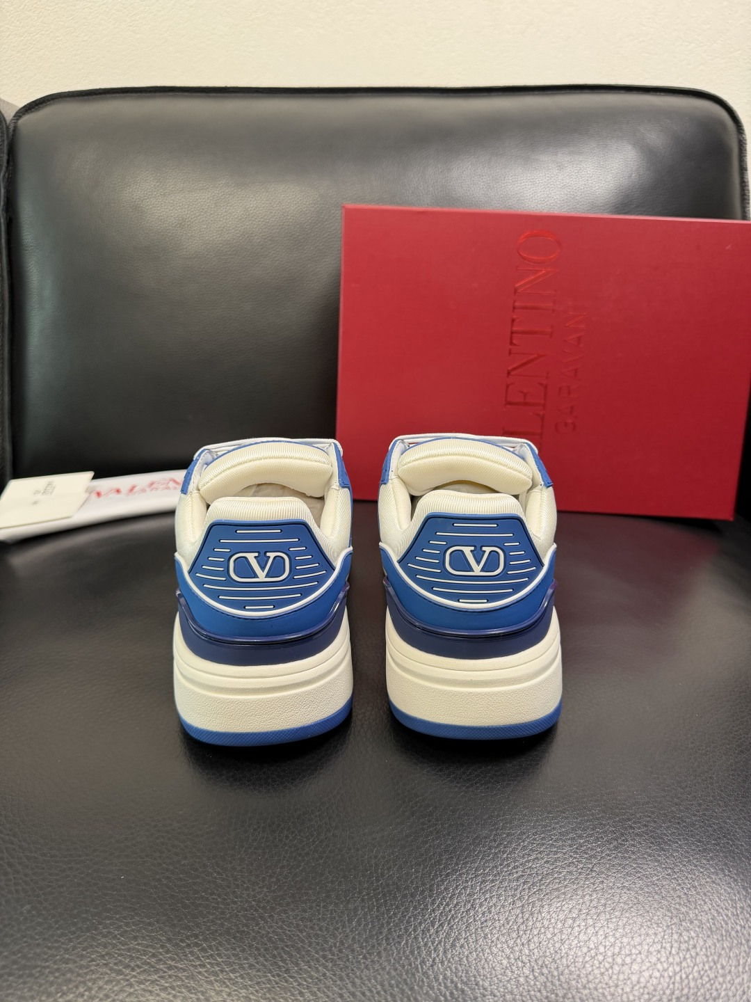 VALENTINO 高品质 顶级工艺品 华伦天奴，运动板鞋专柜同步，鞋面意大利进口，高品质拼接缤纷色彩复