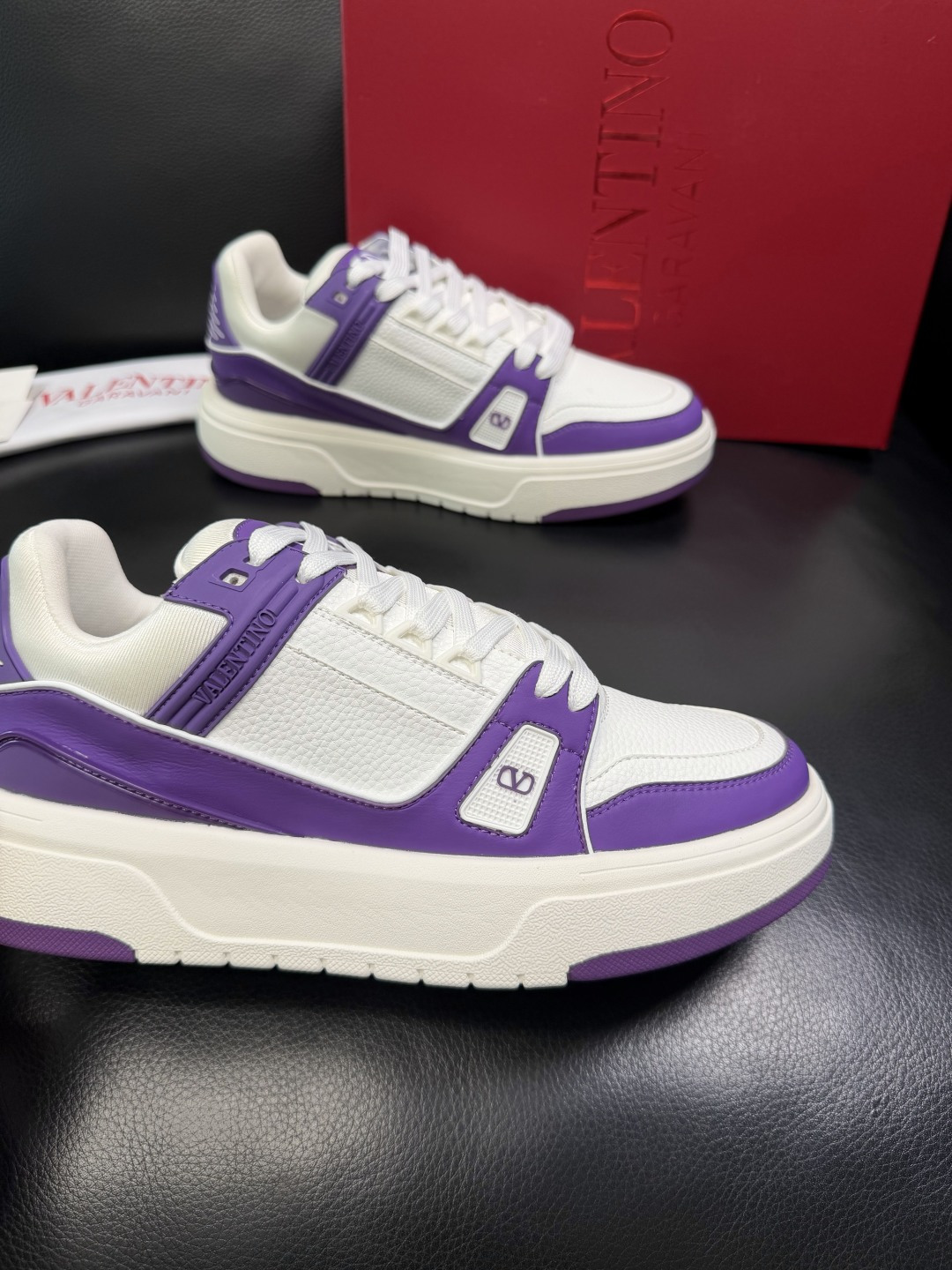 VALENTINO 高品质 顶级工艺品 华伦天奴，运动板鞋专柜同步，鞋面意大利进口，高品质拼接缤纷色彩复