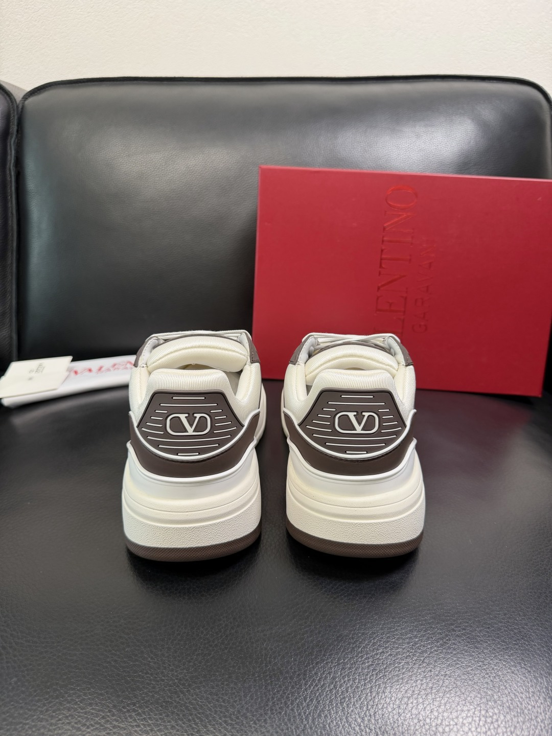 VALENTINO 高品质 顶级工艺品 华伦天奴，运动板鞋专柜同步，鞋面意大利进口，高品质拼接缤纷色彩复