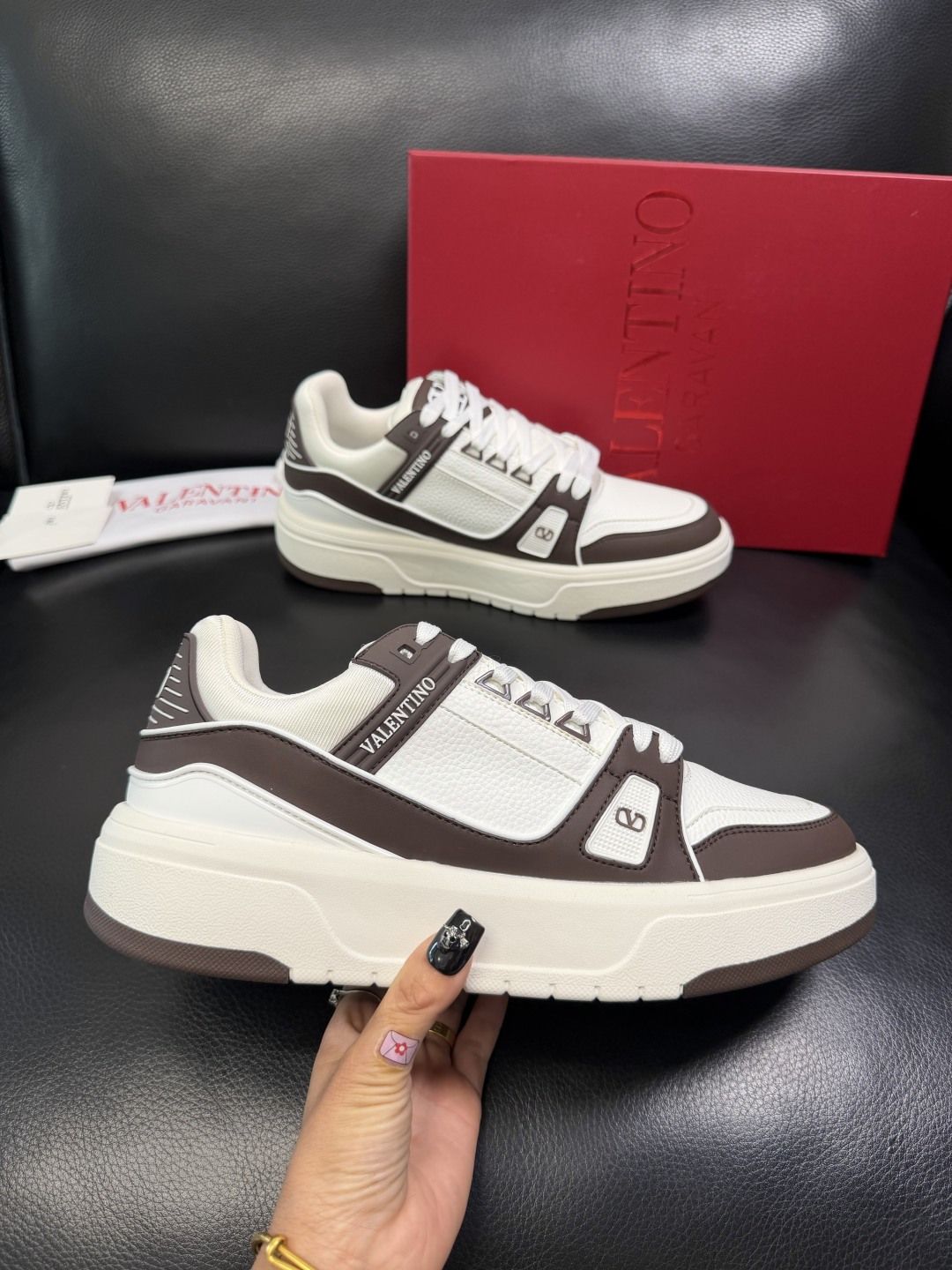 VALENTINO 高品质 顶级工艺品 华伦天奴，运动板鞋专柜同步，鞋面意大利进口，高品质拼接缤纷色彩复