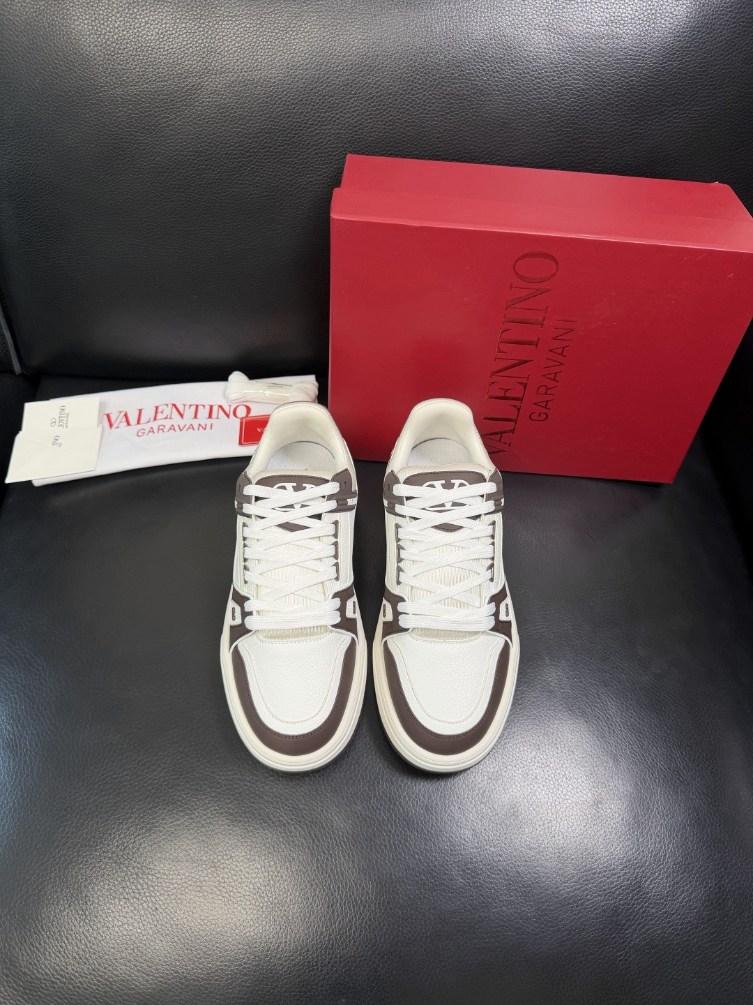 VALENTINO 高品质 顶级工艺品 华伦天奴，运动板鞋专柜同步，鞋面意大利进口，高品质拼接缤纷色彩复
