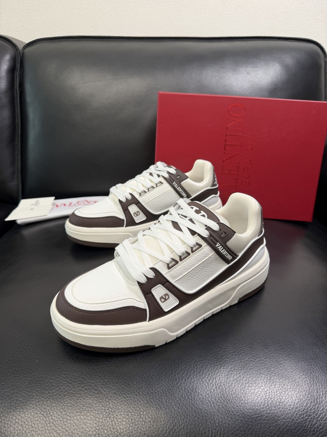 VALENTINO 高品质 顶级工艺品 华伦天奴，运动板鞋专柜同步，鞋面意大利进口，高品质拼接缤纷色彩复