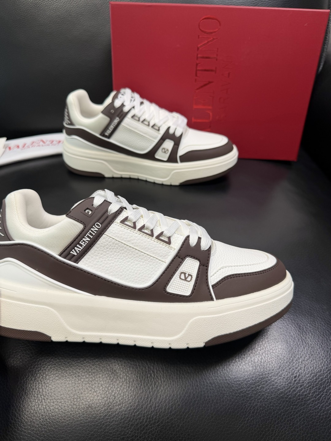 VALENTINO 高品质 顶级工艺品 华伦天奴，运动板鞋专柜同步，鞋面意大利进口，高品质拼接缤纷色彩复