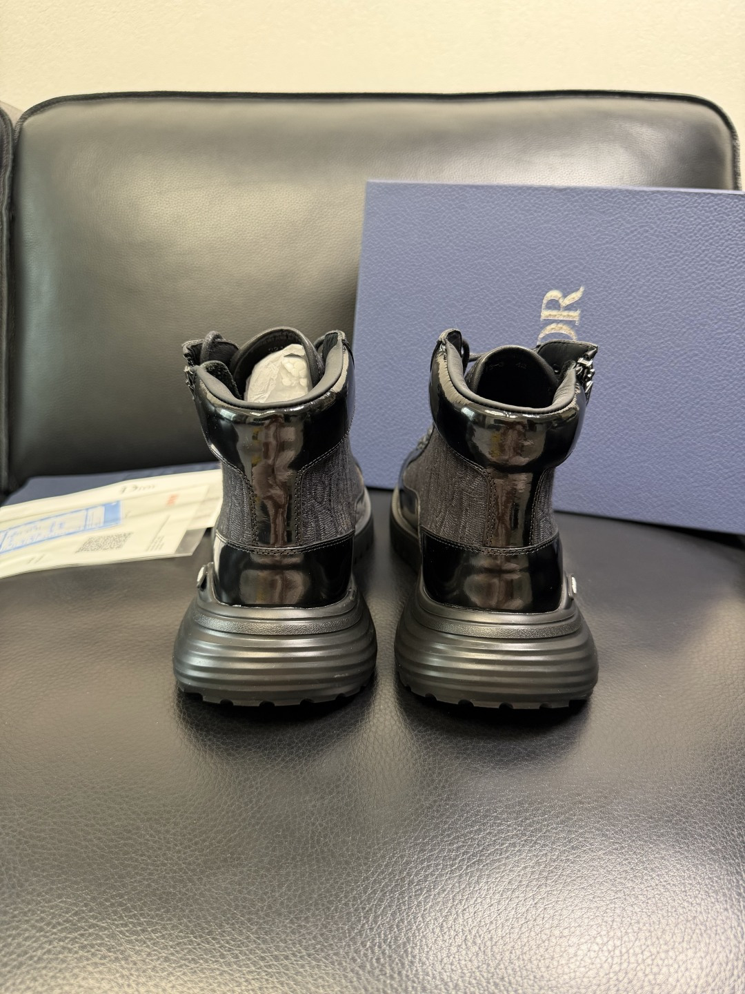 Dior 顶级工艺品 迪奥 专柜同步 原厂配置，高帮靴子意大利进口原版牛皮拼布面料，透气舒适进口水染牛里