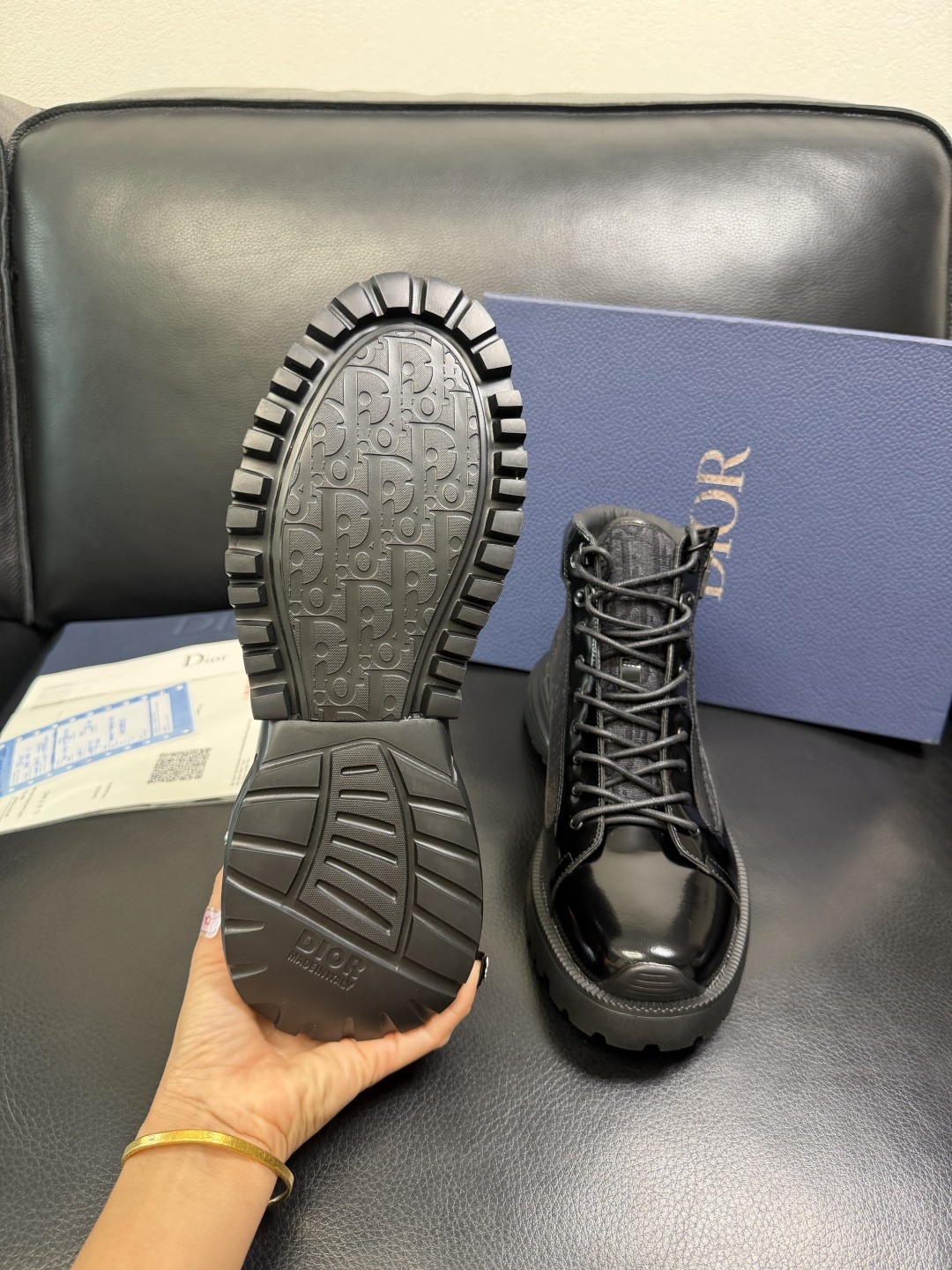 Dior 顶级工艺品 迪奥 专柜同步 原厂配置，高帮靴子意大利进口原版牛皮拼布面料，透气舒适进口水染牛里