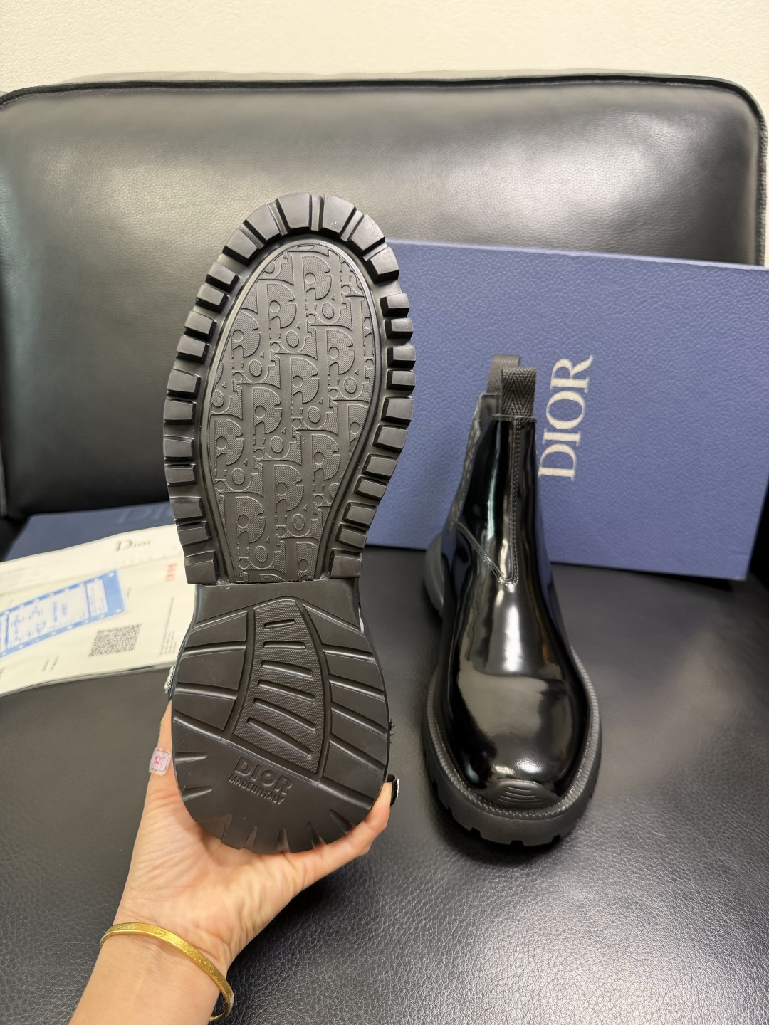 Dior 顶级工艺品 迪奥 专柜同步 原厂配置，高帮靴子意大利进口原版牛皮拼布面料，透气舒适进口水染牛里